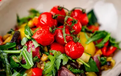 Salat grillen: Einfache Rezepte für rauchig-knackiges Grillgemüse