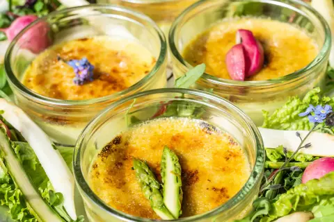 Vorspeise zu Spargel: So gelingt der perfekte Menü-Start!